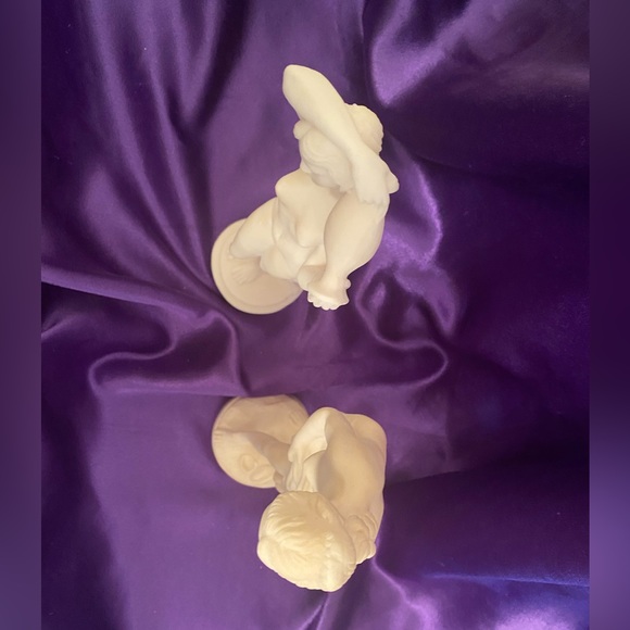 Two/Set Vintage Grecian Style Figurines - 2” base and 9” tall. - Picture 5 of 7